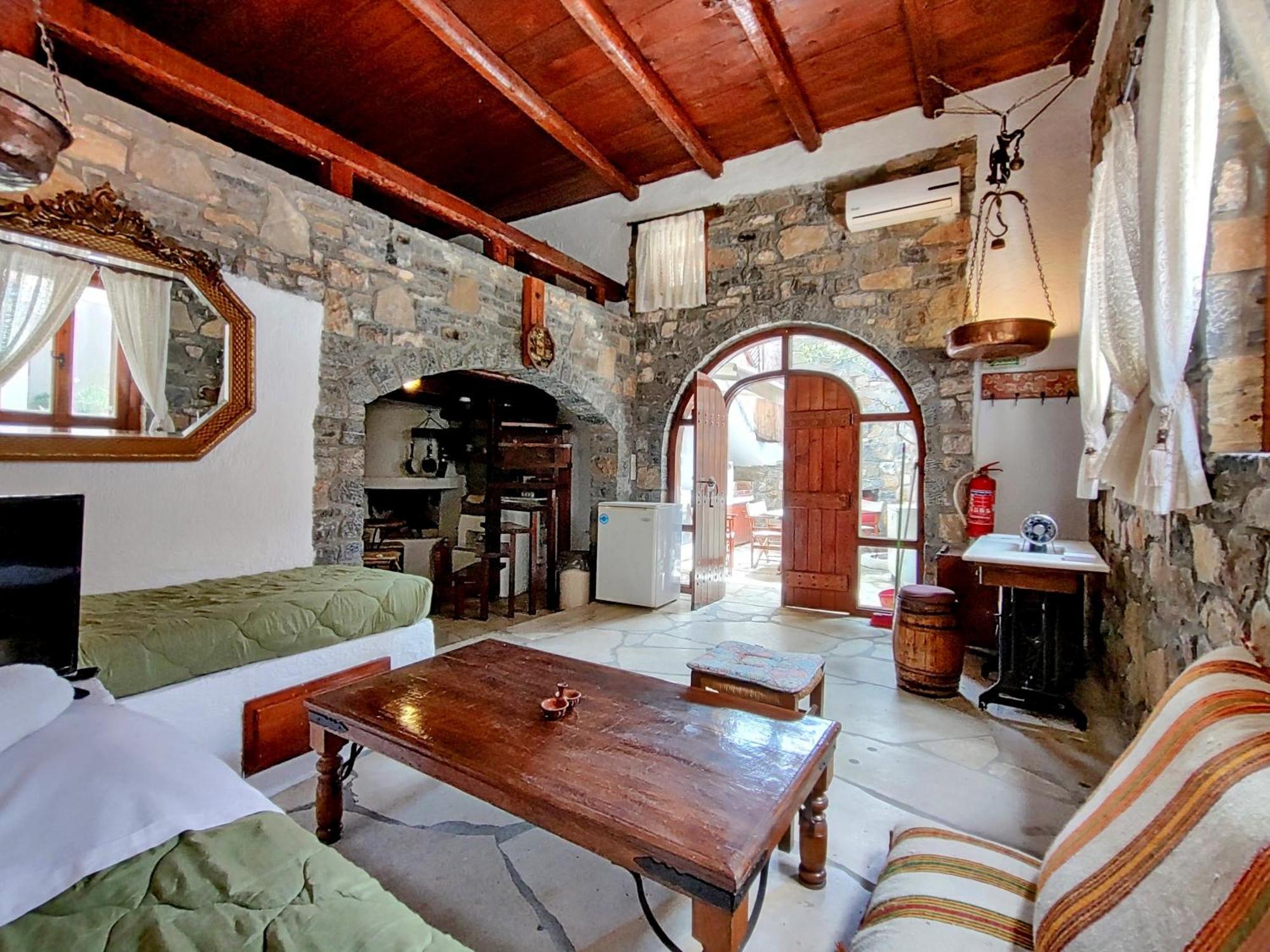 Elounda Traditional Homes Of Crete Bagian luar foto